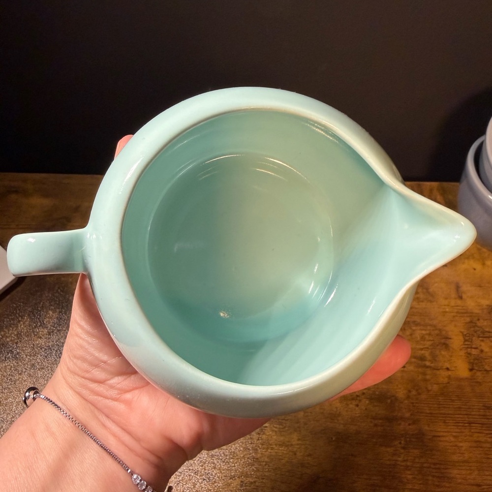 Gravy Boat in a Robins Egg Shade. VINTAGE - Picture 2 of 6